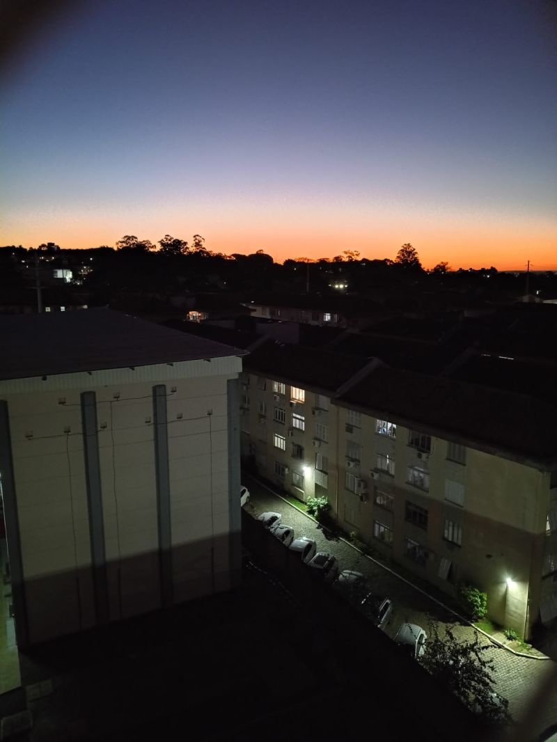 Apto 2 quartos  no bairro PASSO DA AREIA em PORTO ALEGRE