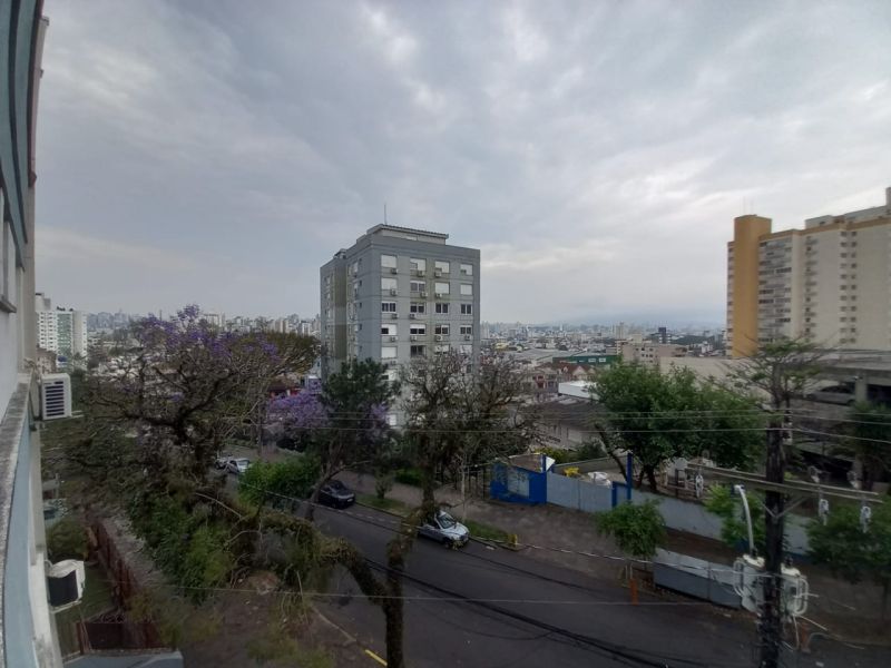 Apto 1 quarto  no bairro SANTO ANTONIO em PORTO ALEGRE