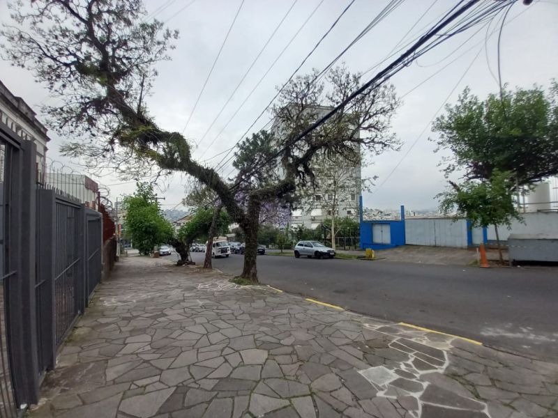 Apto 1 quarto  no bairro SANTO ANTONIO em PORTO ALEGRE