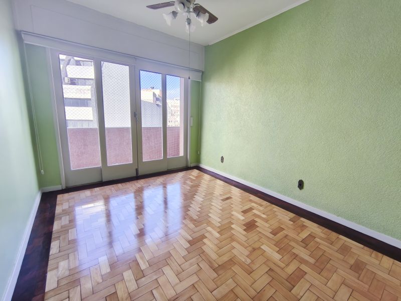 Apto 3 quartos  no bairro CENTRO HISTÓRICO em PORTO ALEGRE