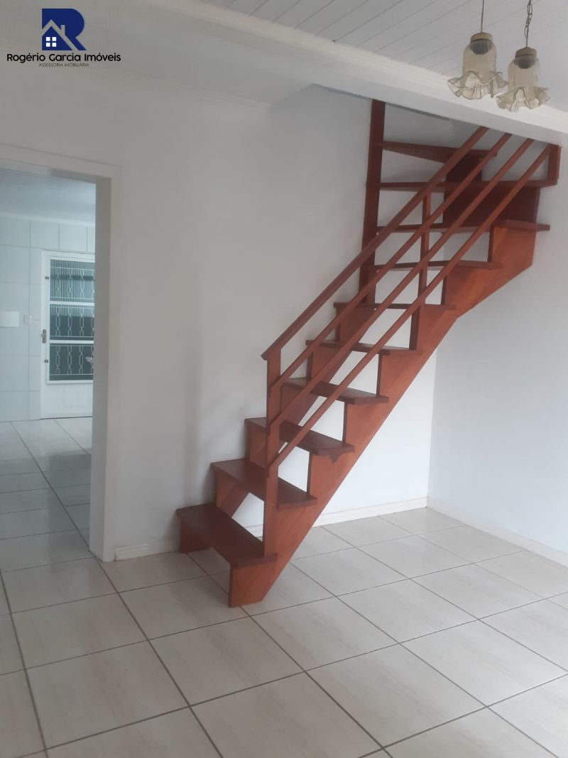 CASA 3 dormitórios no bairro VILA JOÃO PESSOA em PORTO ALEGRE