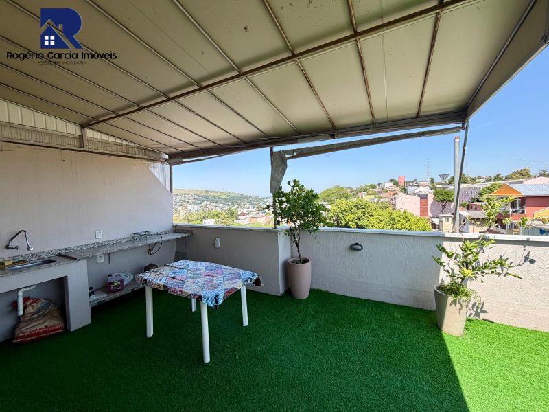 Cobertura 3 dormitórios no bairro MEDIANEIRA em