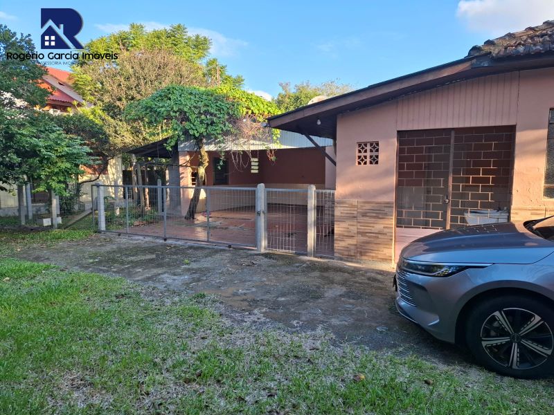 CASA 2 dormitórios no bairro PARQUE SANTA FÉ em GRAVATAI