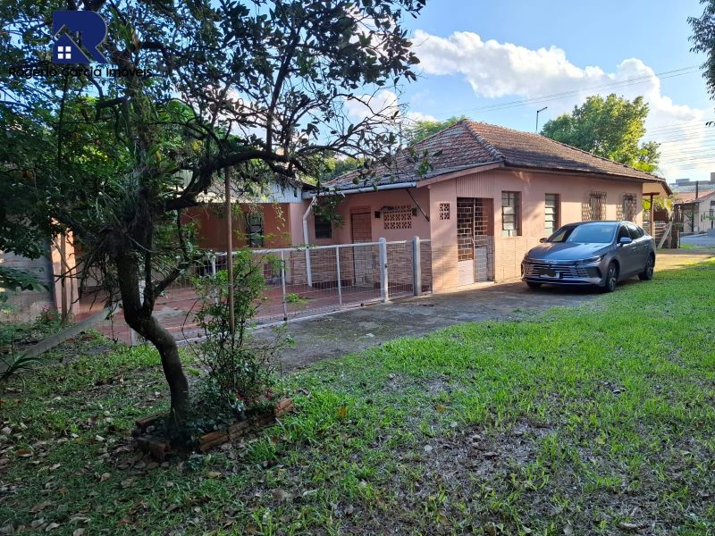 CASA 2 dormitórios no bairro PARQUE SANTA FÉ em GRAVATAI