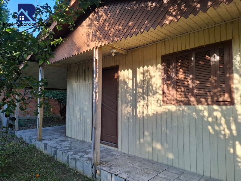 CASA 2 dormitórios no bairro PARQUE SANTA FÉ em GRAVATAI