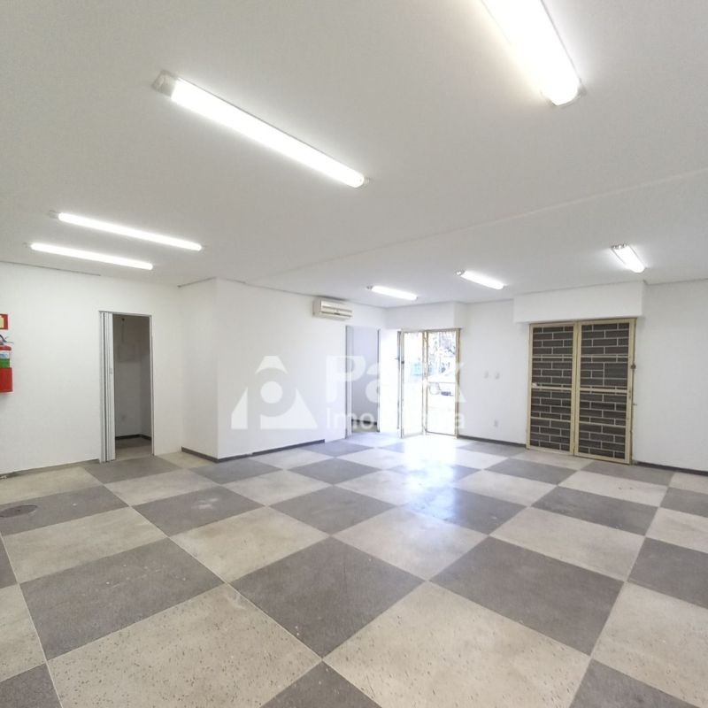 Loja no bairro Partenon em Porto Alegre