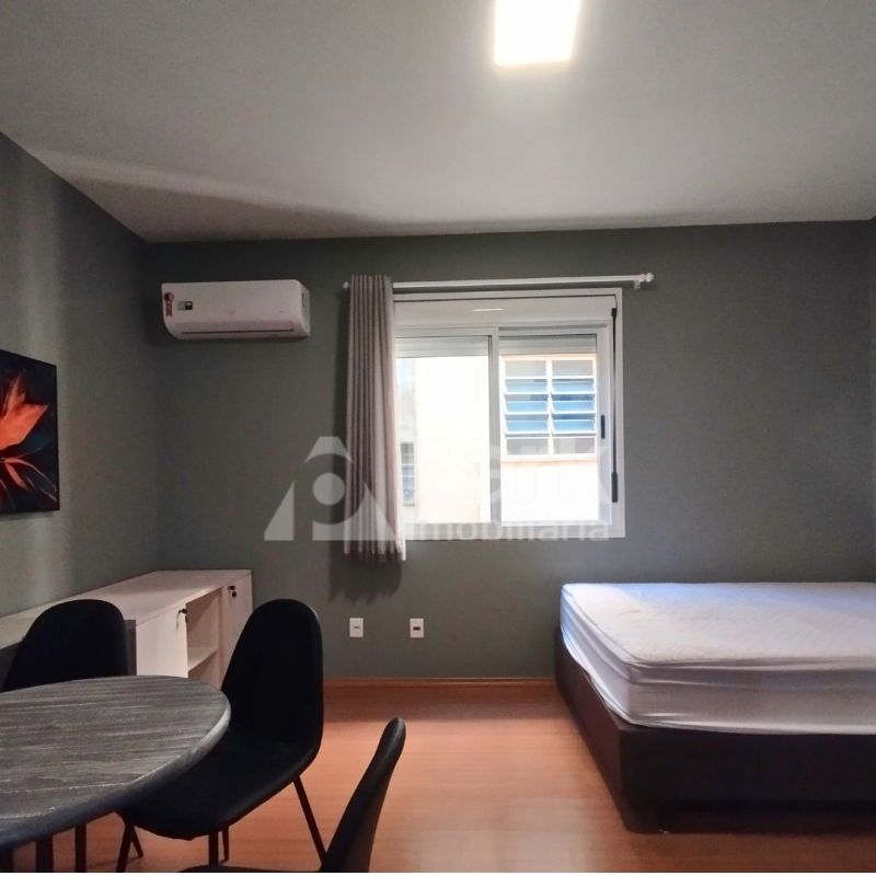Kit / JK 1 Dorm no bairro Centro Historico em Porto Alegre