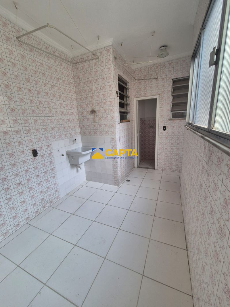 VENDA  AMPLO APARTAMENTO 2 QUARTOS | RUA OLIVEIRA BELO  122m²