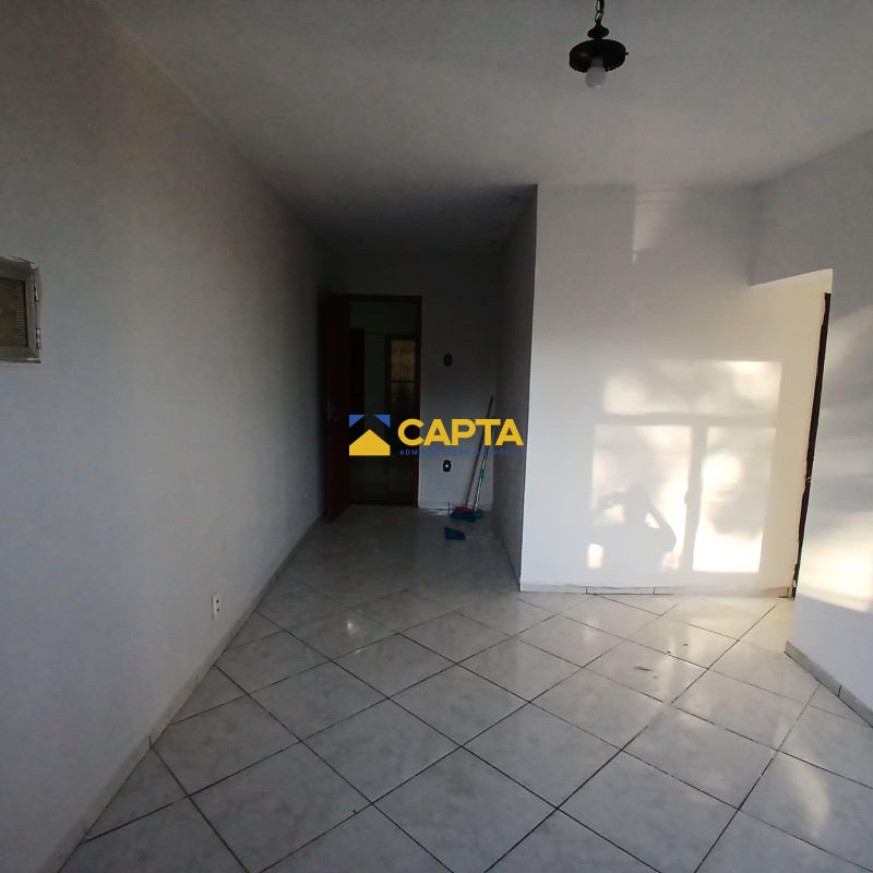 APARTAMENTO À VENDA EM IRAJÁ  ÓTIMA OPORTUNIDADE!