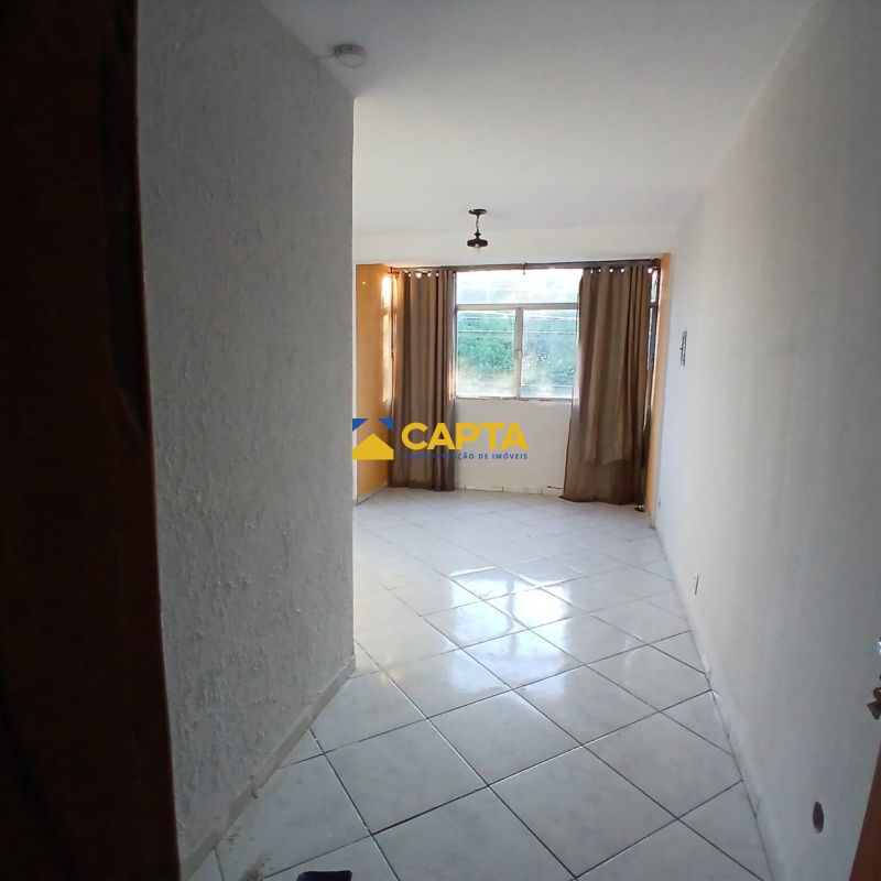 APARTAMENTO À VENDA EM IRAJÁ  ÓTIMA OPORTUNIDADE!