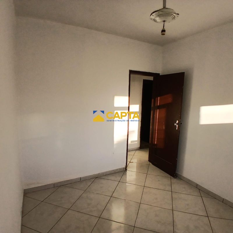 APARTAMENTO À VENDA EM IRAJÁ  ÓTIMA OPORTUNIDADE!