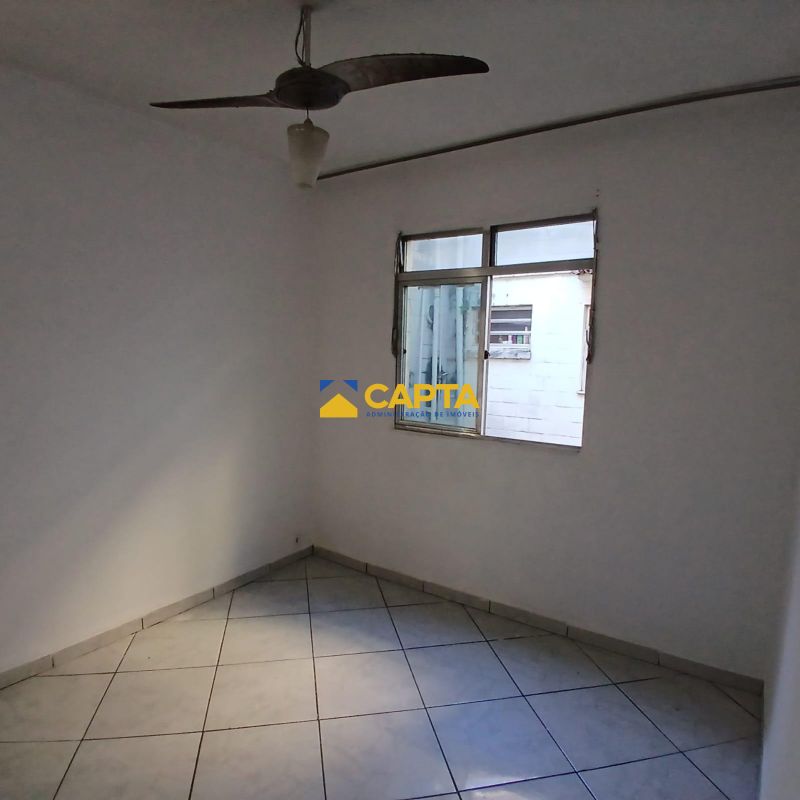 APARTAMENTO À VENDA EM IRAJÁ  ÓTIMA OPORTUNIDADE!