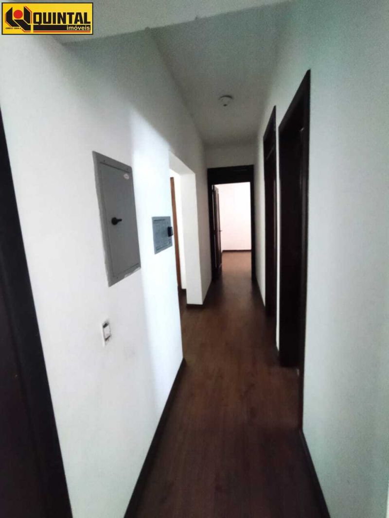 Casa Residencial 4 dormitórios no bairro GARCIA em BLUMENAU