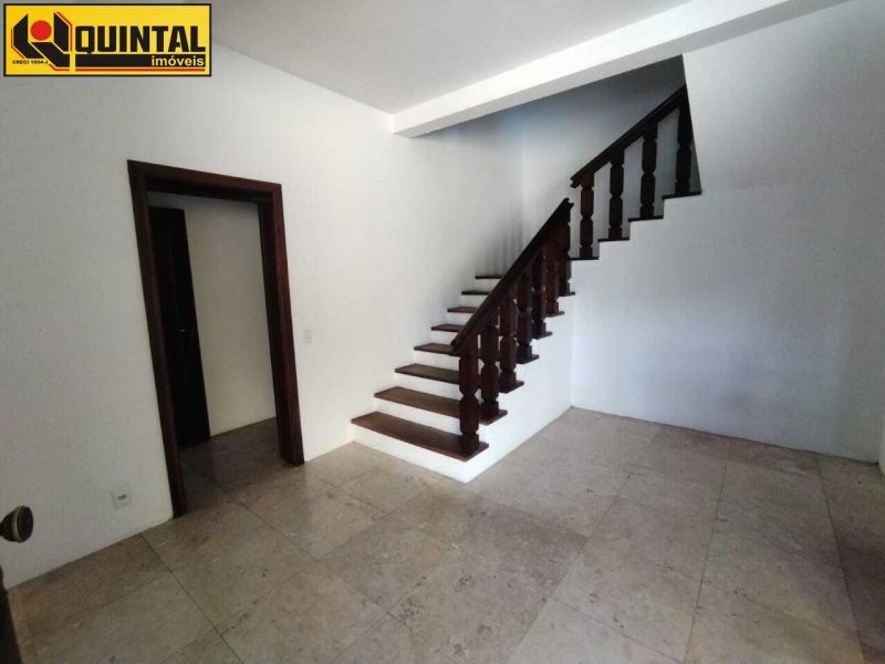 Casa Residencial 4 dormitórios no bairro GARCIA em BLUMENAU