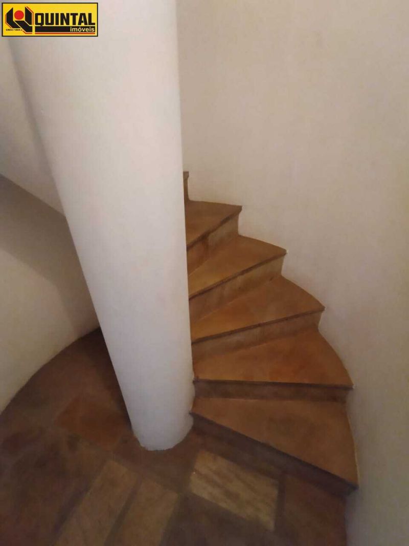 Casa Residencial 4 dormitórios no bairro GARCIA em BLUMENAU