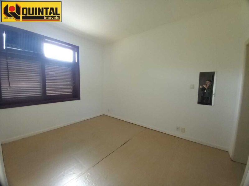 Casa Residencial 4 dormitórios no bairro GARCIA em BLUMENAU