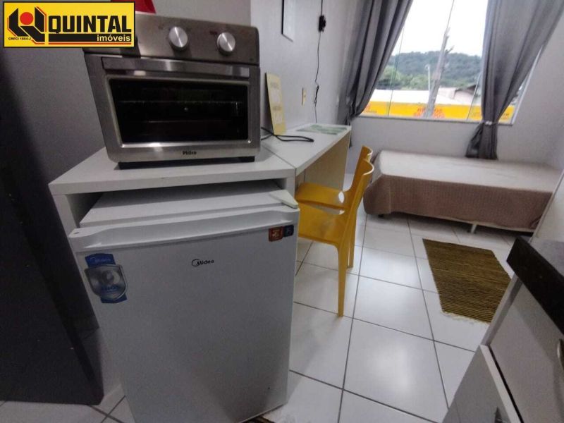 Kitnet 1 dormitório no bairro GARCIA em BLUMENAU
