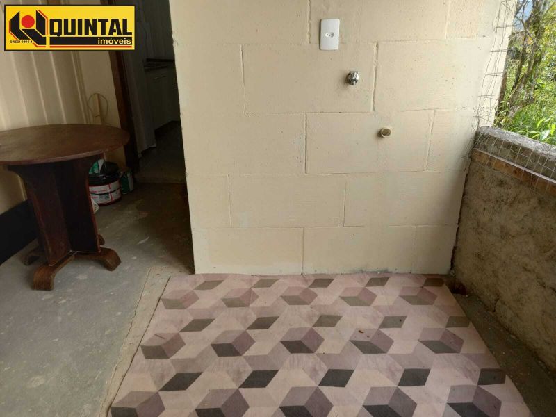 Kitnet 1 dormitório no bairro GLORIA em BLUMENAU