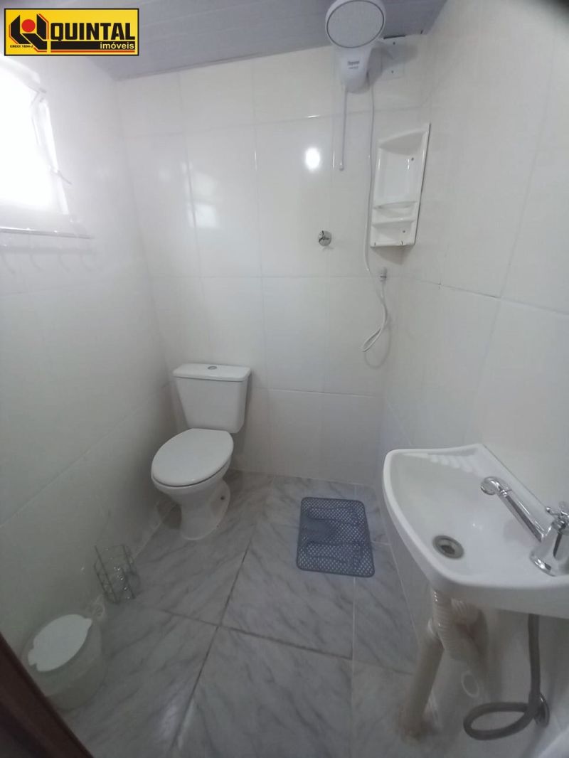 Kitnet 1 dormitório no bairro GLORIA em BLUMENAU