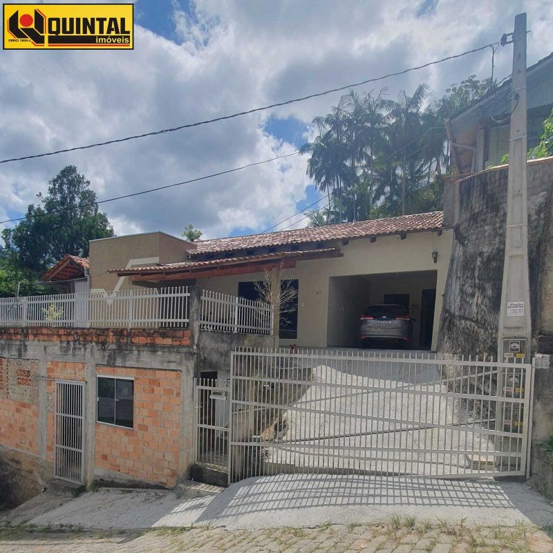 KITNET 1 dormitório no bairro GLORIA em BLUMENAU