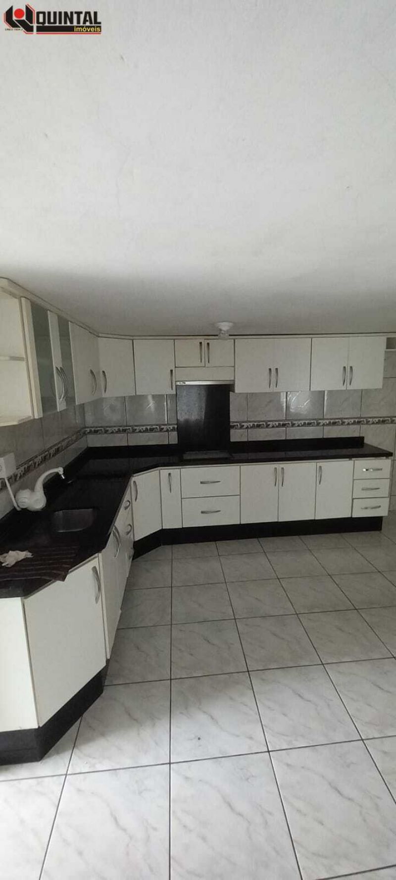Casa Residencial 4 dormitórios no bairro GARCIA em BLUMENAU
