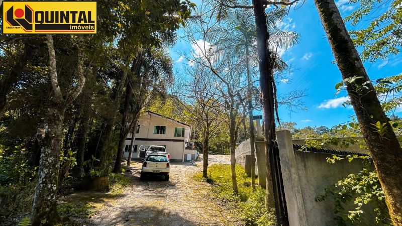 Casa Residencial 3 dormitórios no bairro VALPARAISO em BLUMENAU