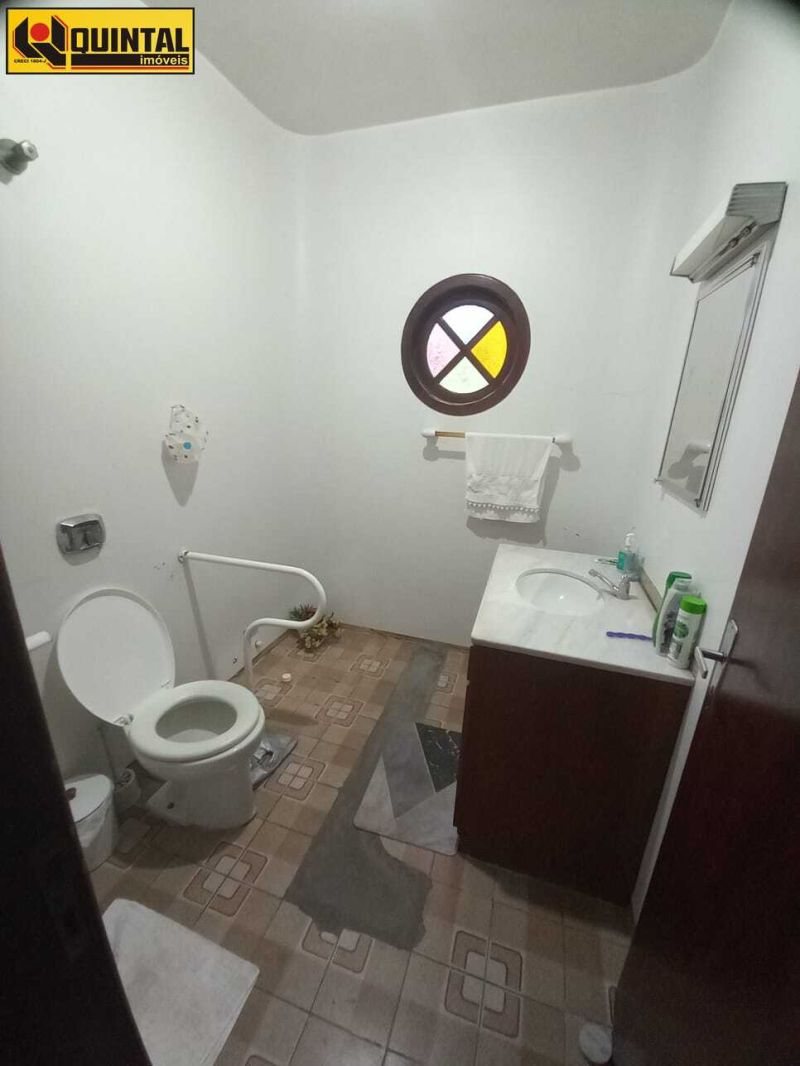 Casa Residencial 3 dormitórios no bairro GLORIA em BLUMENAU