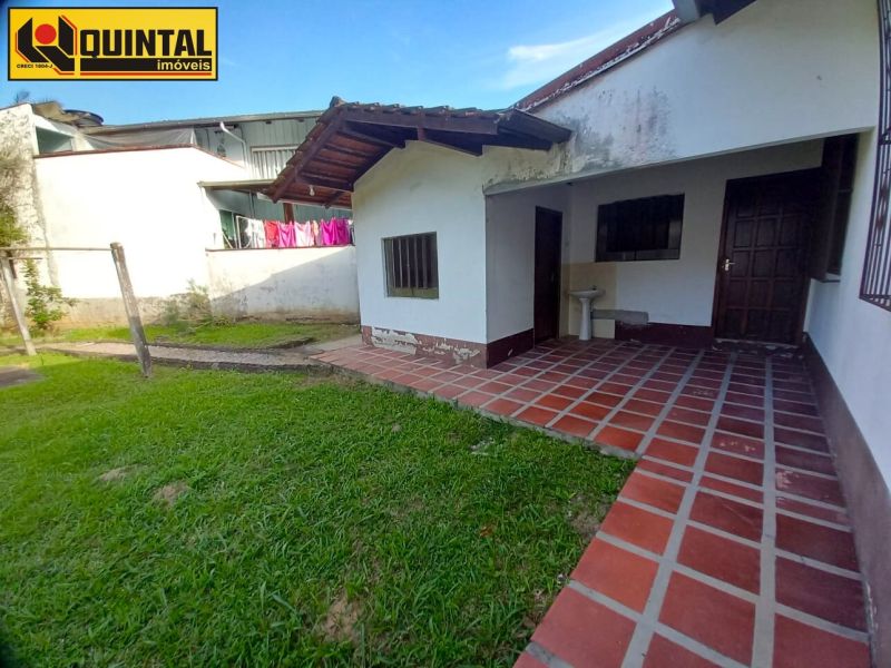 Casa Residencial 3 dormitórios no bairro GLORIA em BLUMENAU