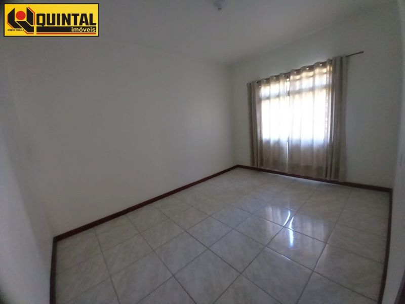 Casa Residencial 3 dormitórios no bairro GLORIA em BLUMENAU