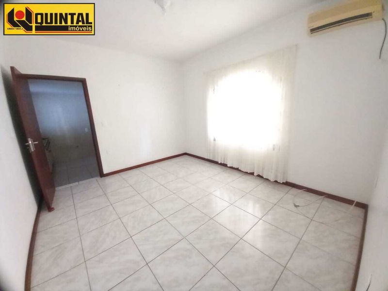 Casa Residencial 3 dormitórios no bairro GLORIA em BLUMENAU