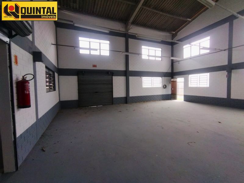 Galpão Comercial no bairro ESCOLA AGRICOLA em BLUMENAU