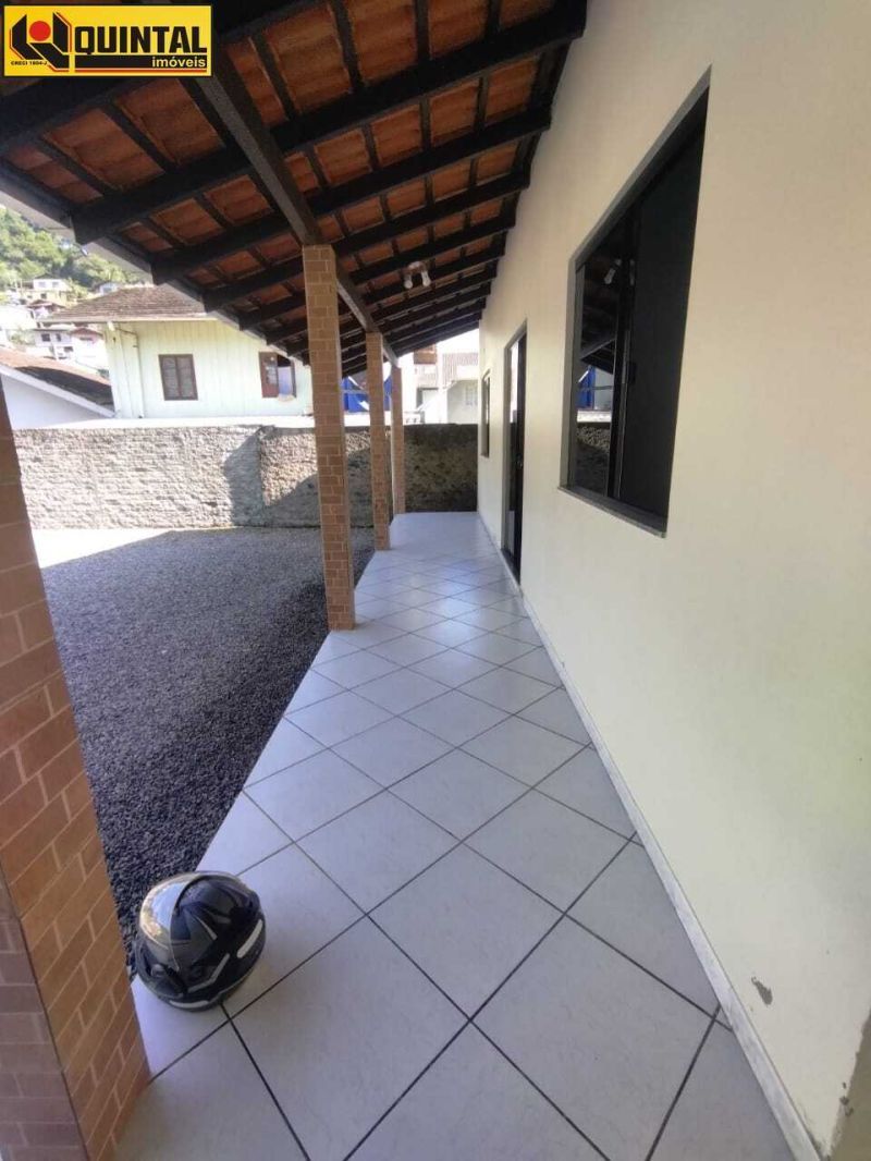 Casa Residencial 3 dormitórios no bairro GLORIA em BLUMENAU