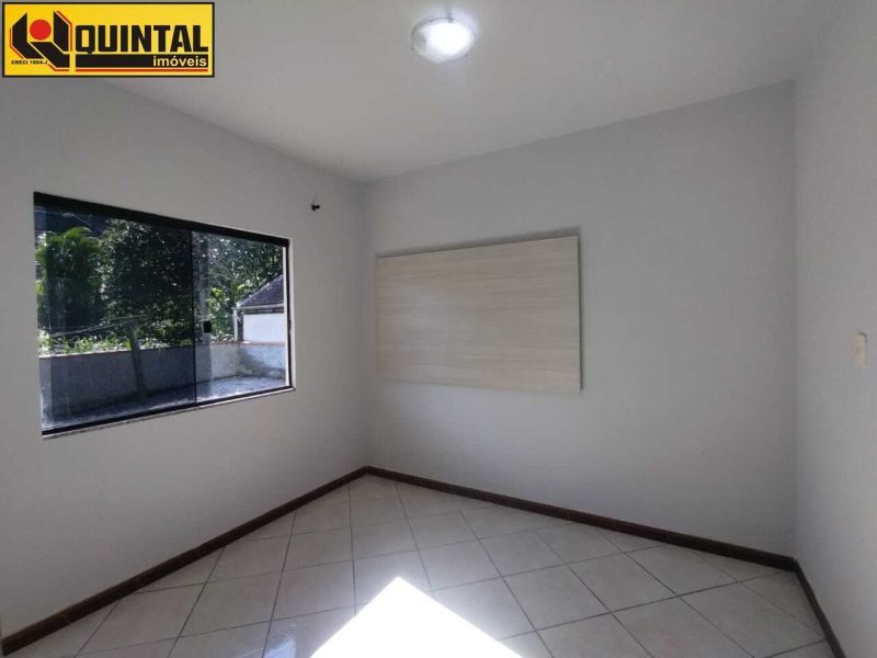 Casa Residencial 3 dormitórios no bairro GLORIA em BLUMENAU