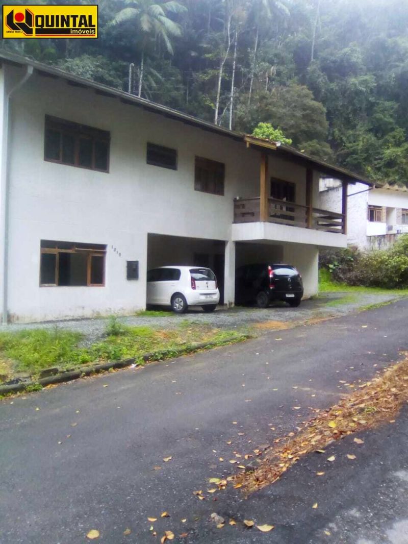 Casa Residencial 3 dormitórios no bairro GARCIA em BLUMENAU