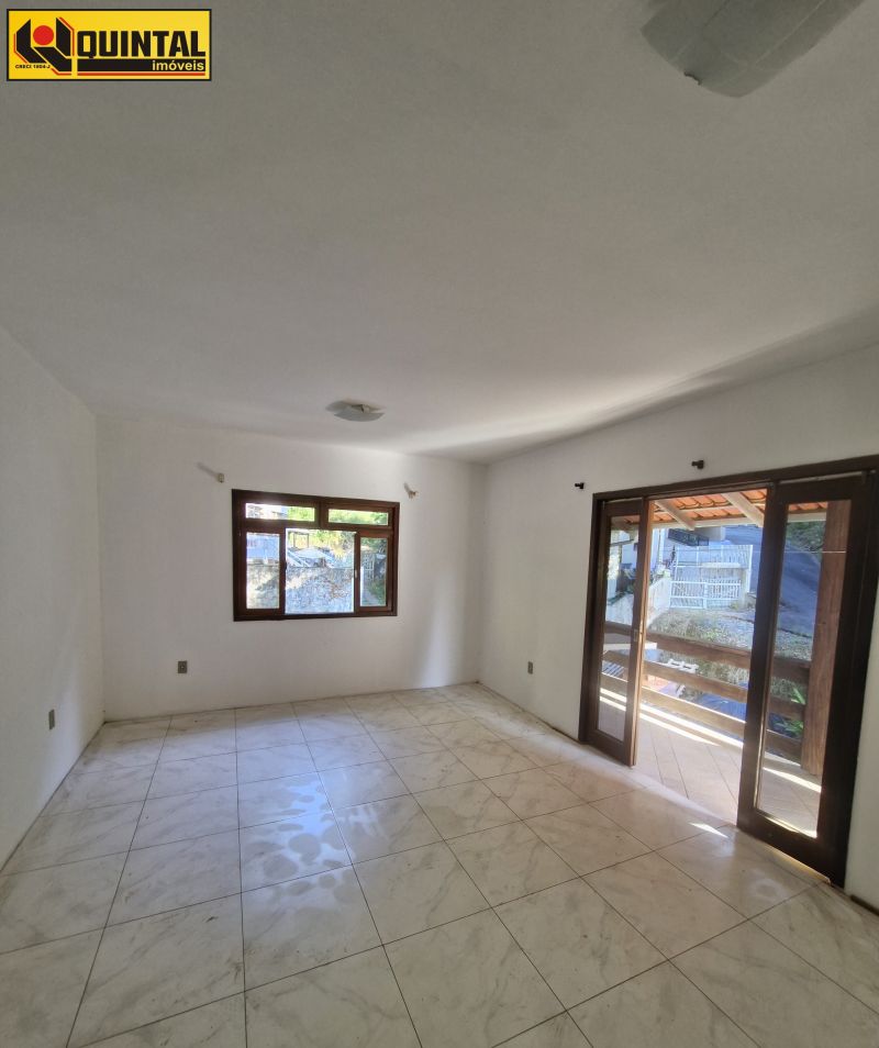 Casa Residencial 3 dormitórios no bairro GARCIA em BLUMENAU