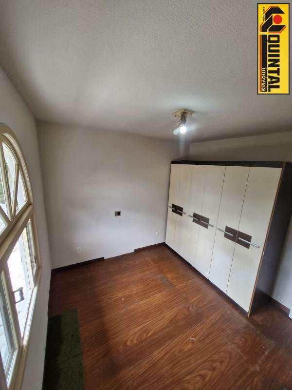 Casa Residencial 4 dormitórios no bairro GARCIA em BLUMENAU