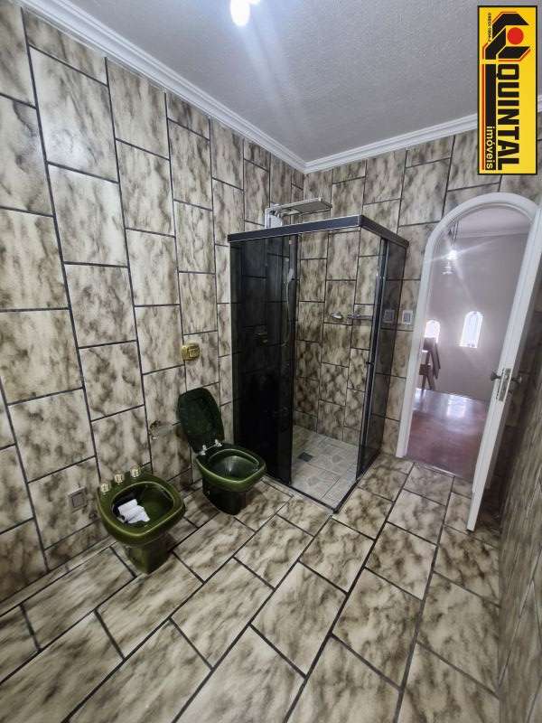 Casa Residencial 4 dormitórios no bairro GARCIA em BLUMENAU
