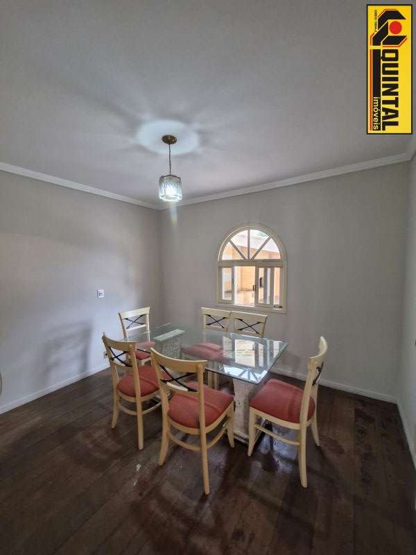 Casa Residencial 4 dormitórios no bairro GARCIA em BLUMENAU