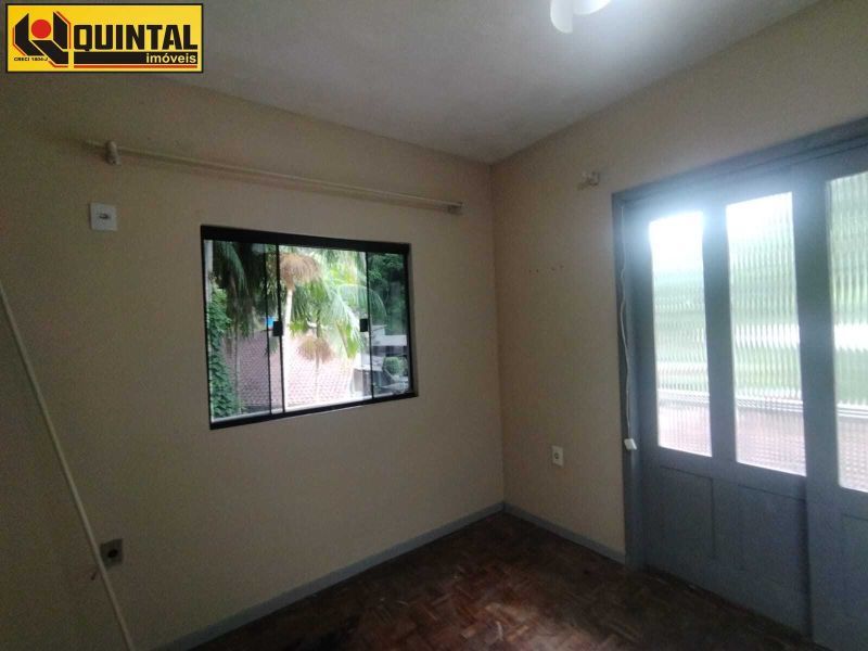 Casa Residencial 3 dormitórios no bairro GLORIA em BLUMENAU