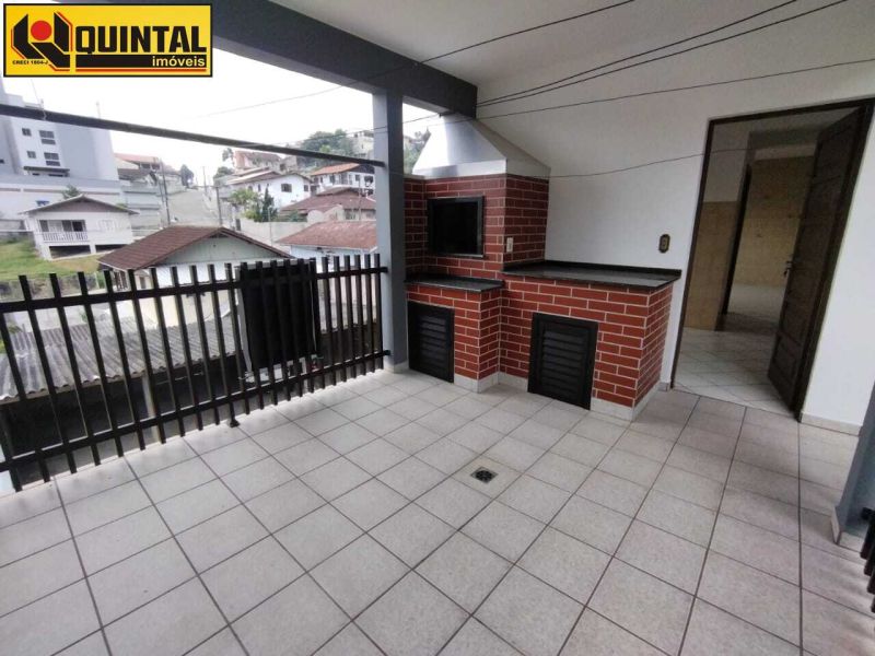 Casa Residencial 3 dormitórios no bairro GARCIA em BLUMENAU