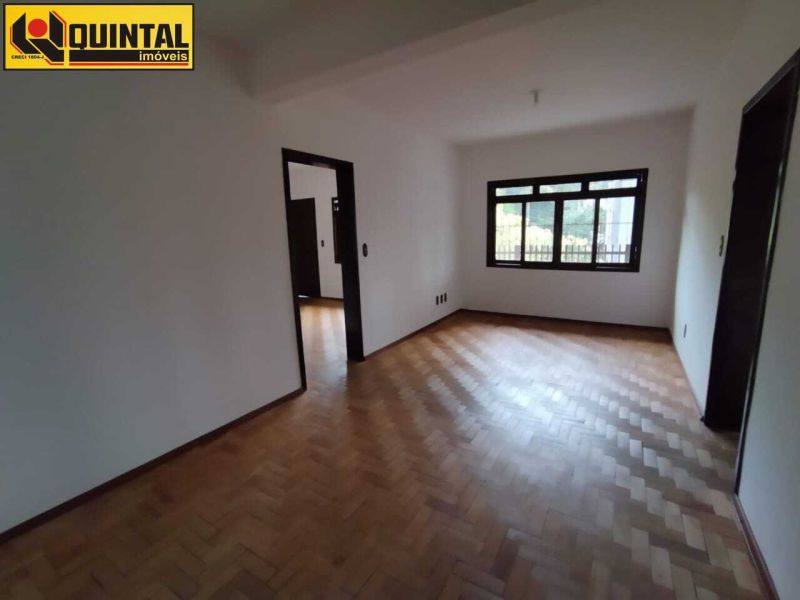 Casa Residencial 3 dormitórios no bairro GARCIA em BLUMENAU