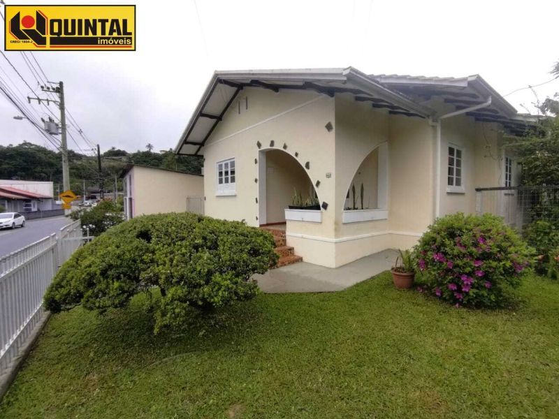 Casa Residencial 3 dormitórios no bairro PROGRESSO em BLUMENAU