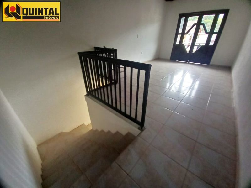 Sobrado 3 dormitórios no bairro GLORIA em BLUMENAU