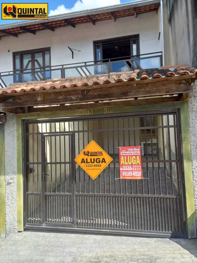 Sobrado 3 dormitórios no bairro GLORIA em BLUMENAU