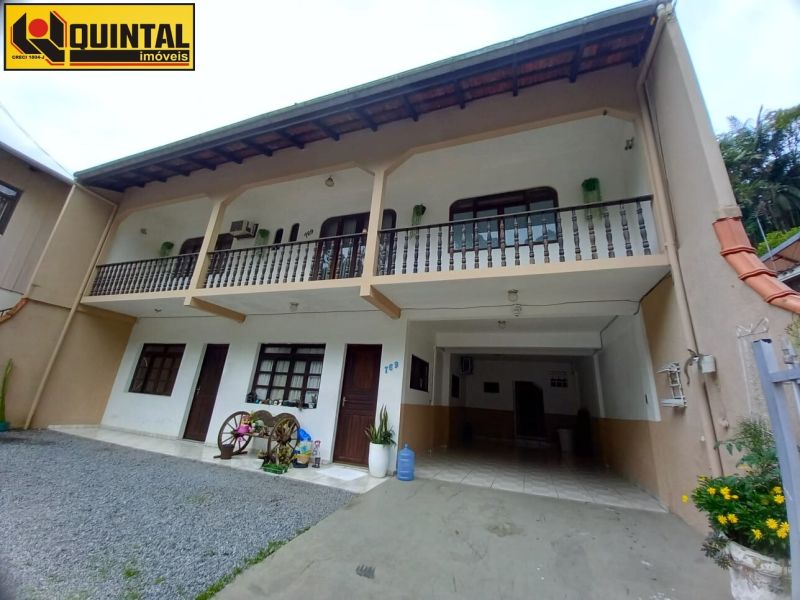 Kitnet 2 dormitórios no bairro GLORIA em BLUMENAU