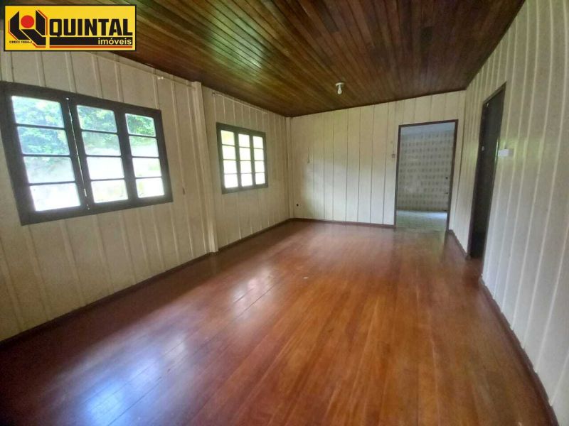 Casa Residencial 3 dormitórios no bairro GLORIA em BLUMENAU