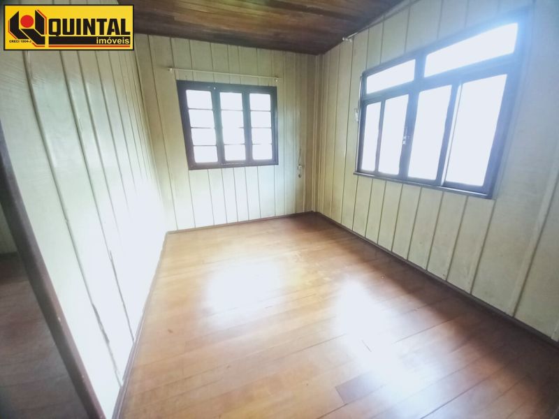 Casa Residencial 3 dormitórios no bairro GLORIA em BLUMENAU