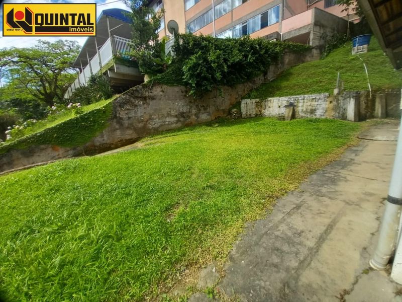 Casa Residencial 3 dormitórios no bairro GLORIA em BLUMENAU