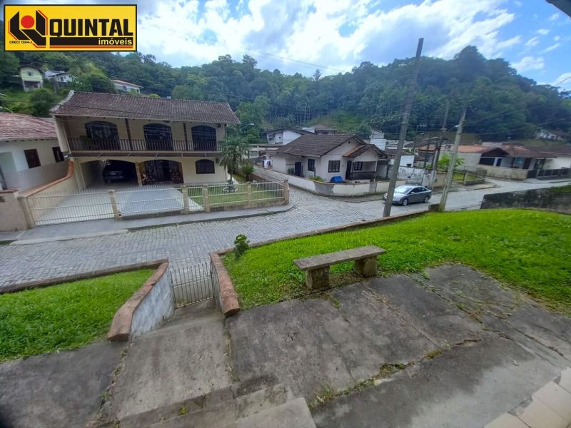 Casa Residencial 3 dormitórios no bairro GLORIA em BLUMENAU