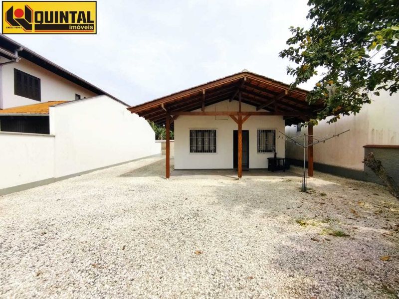 Casa Residencial 2 dormitórios no bairro VELHA em BLUMENAU